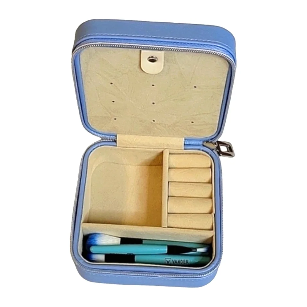 NEW - BWT Travel Jewelry Case with Make-Up Brush Set